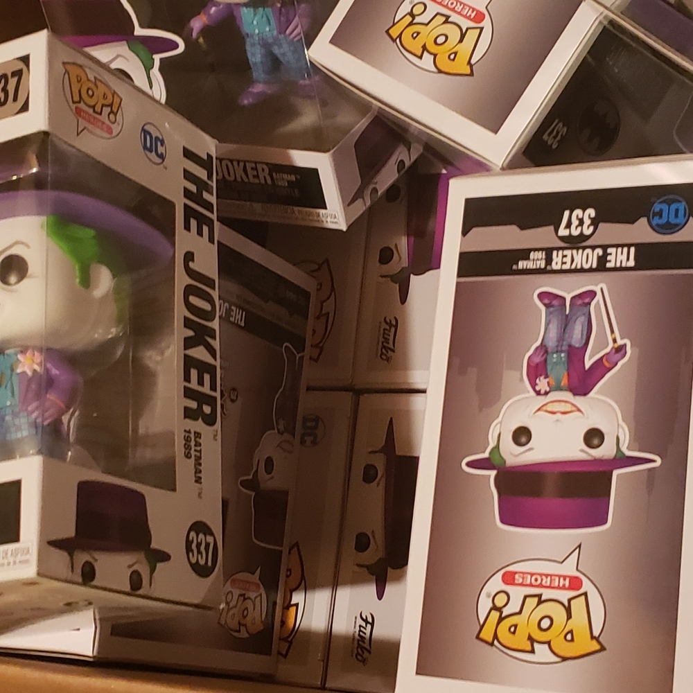 FUNKO POP THE JOKER NEW IN BOX - Picture 9 of 11